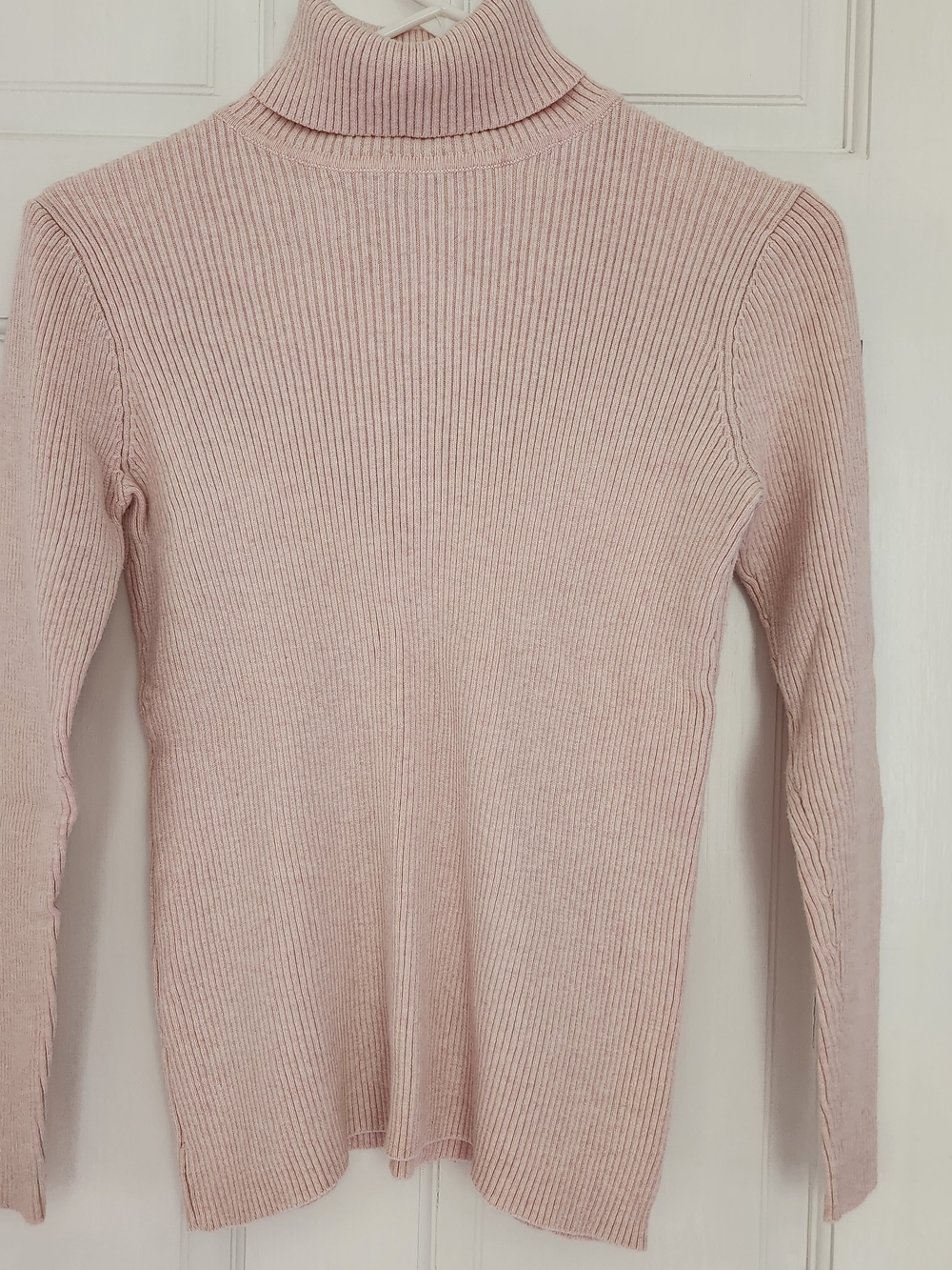 XS Old Navy Pale Pink Ribbed Turtleneck Sweater